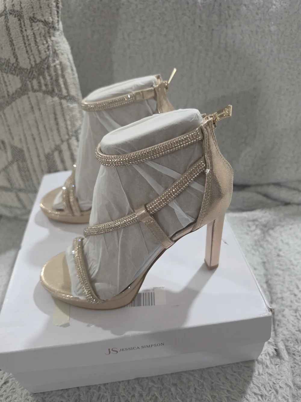 Jessica Simpson Velledy Rhinestone Platform Heels - Champagne Size 6M NIB